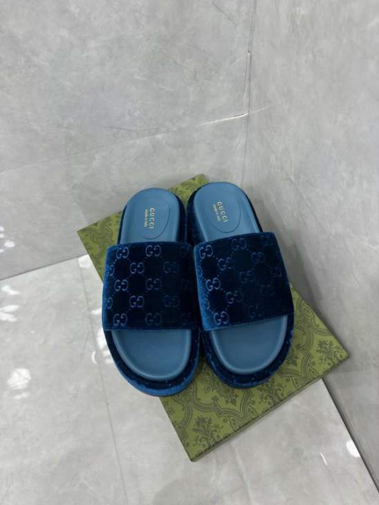 Picture of Gucci Slippers _SKUGuccisz35-443cmmnf01142141